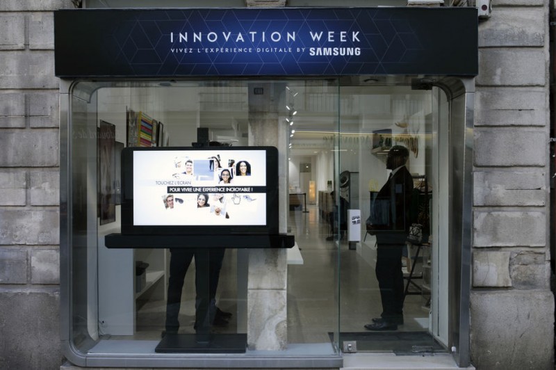 vitrine-connectee-innovation-week-2016-samsung